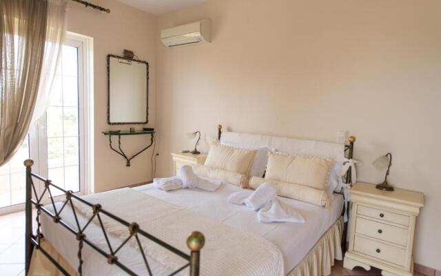 Alyki Beach House