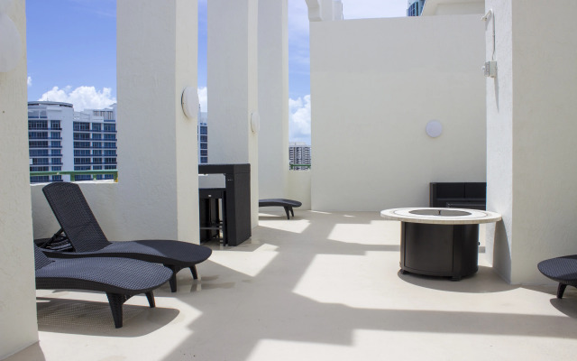 Casablanca on The Ocean West Tower