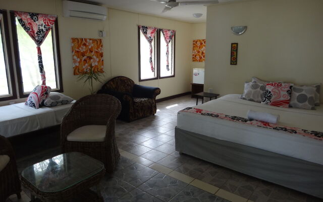 Va-i-moana Seaside Lodge