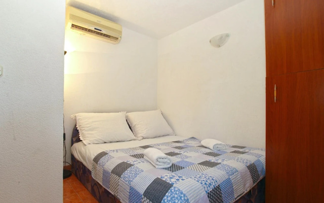 Apartment 700
