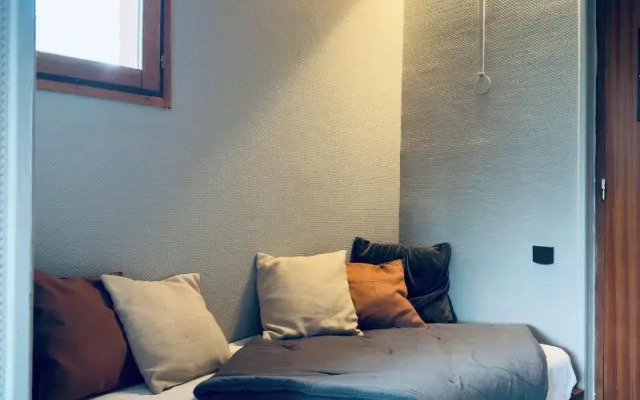 Alpeen Hotel