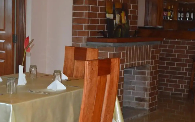 Jari Inn Bistro