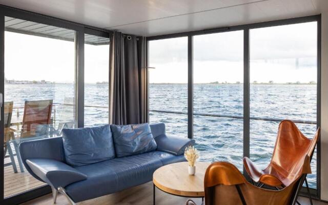 exclusives Hausboot "Oma Ella"