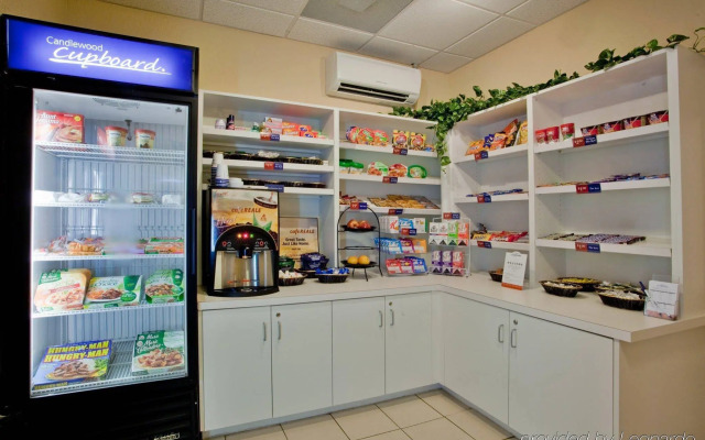 Candlewood Suites Virginia Beach Town Center by IHG