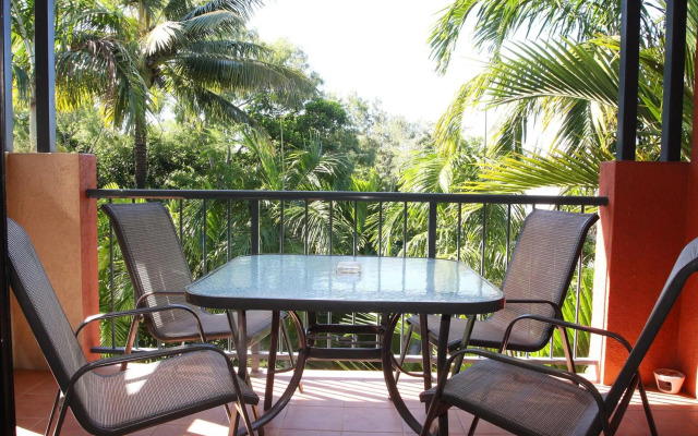 Nautilus Holiday Apartments