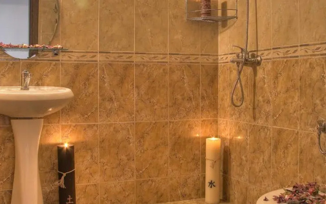 PMG Laguna Apartments