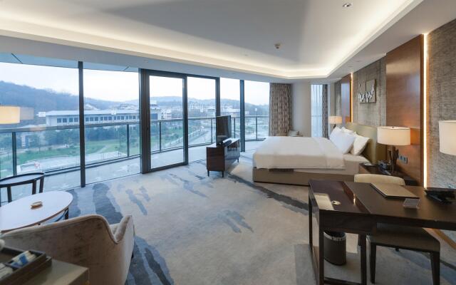 Holiday Inn Nanjing Xuanwu Lake by IHG