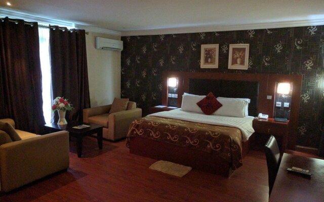 Marco Polo Hotel & Suites
