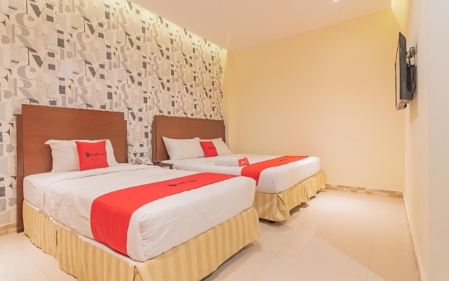 RedDoorz Plus @ Siradj Salman Samarinda – Guest Rooms – Samarinda