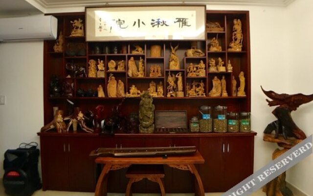 Yaqiu Courtyard Featured Hostel