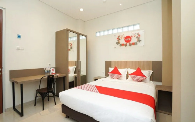 Super OYO Capital O 614 Graha 8 Syariah