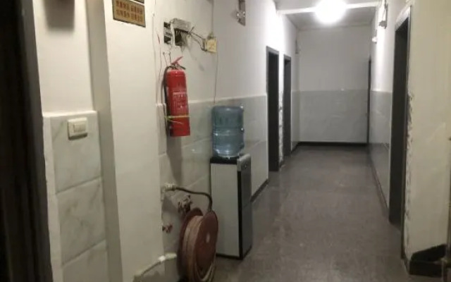 Longli Jinlong Hotel