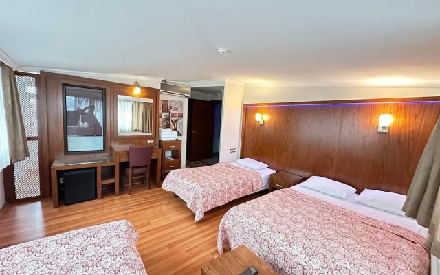 Hotel Nayla