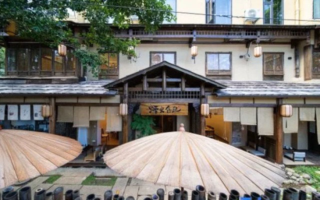 Wunian Ruyuan (Guilin Station Elephant Hill Scenic Area) – Outside – Guilin