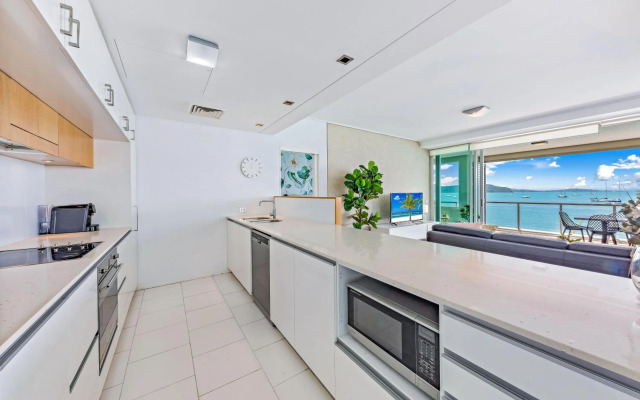 Peninsula Airlie Beach