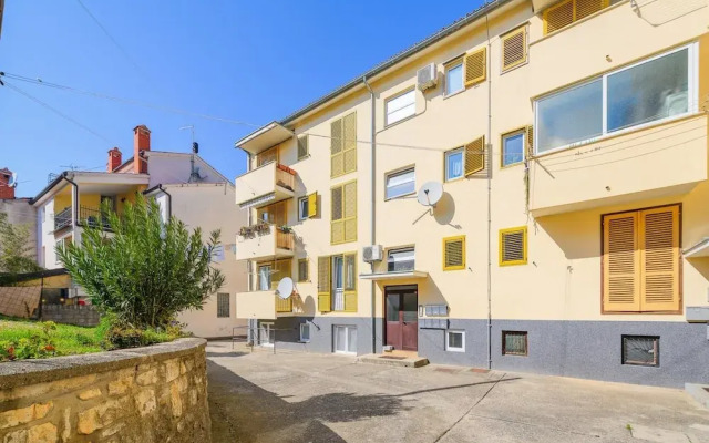 Premium Apartment With Patio