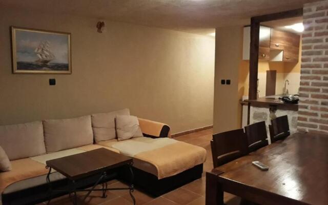 Apartments Lanmari