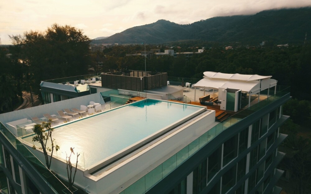 Oceanstone Phuket by Holy Cow 604