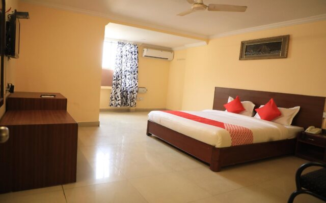 OYO 15140 Hotel Priya Residency