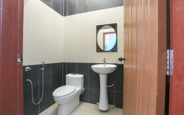 OYO 90174 Tuah Inn
