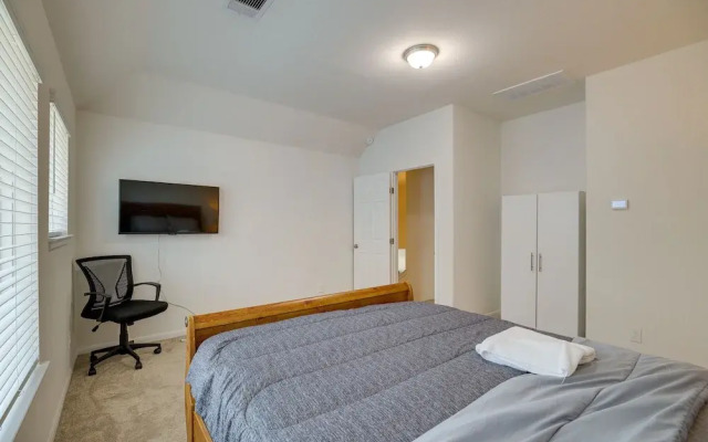 Spacious Texas Vacation Rental w/ Community Pool!