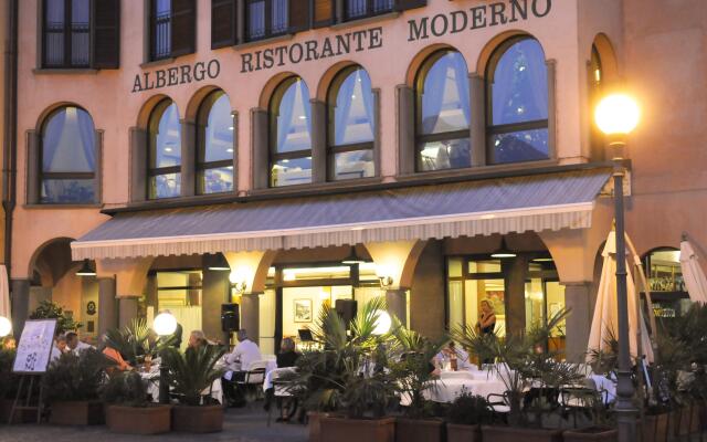 Hotel Moderno