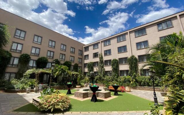 Sarova Woodlands Hotel