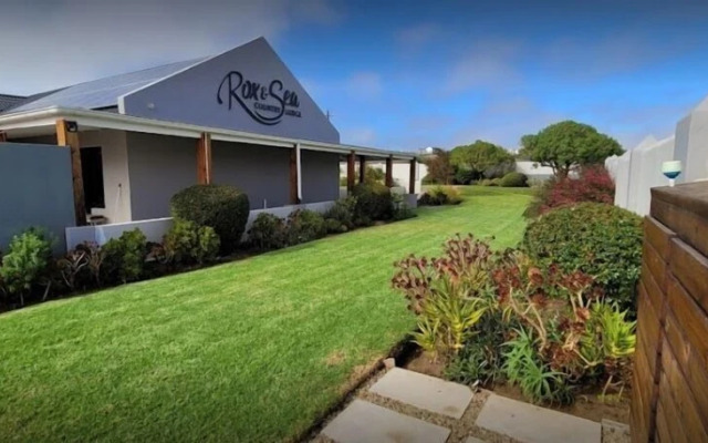 Rox and Sea Country Lodge