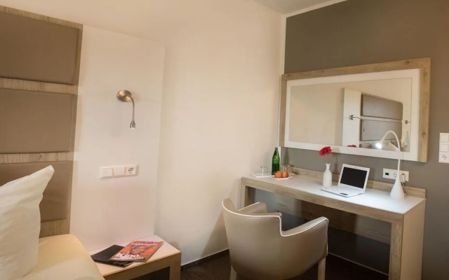 Confour Hotel