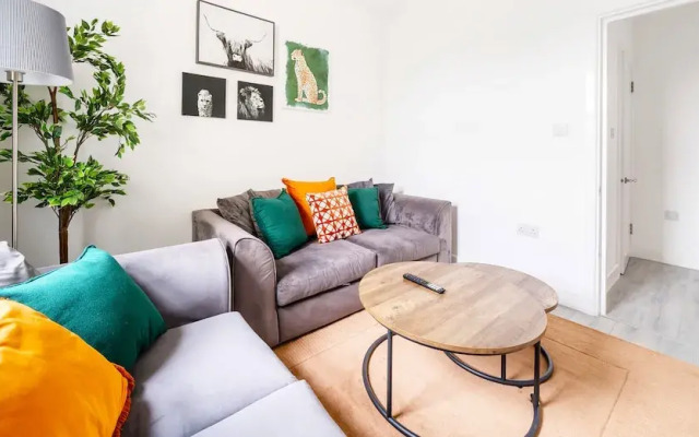 Modern Town Center Apartments Aldershot