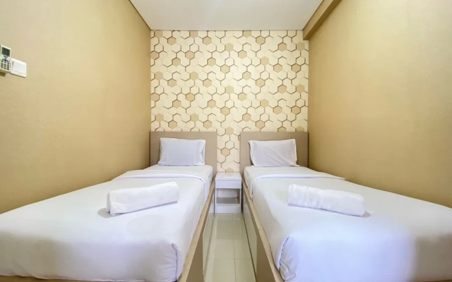 Artsy 2Br Apartment At Parahyangan Residence