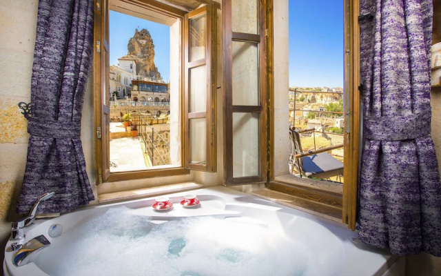 Carna Cave Hotel