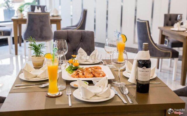 Saigontourane Hotel