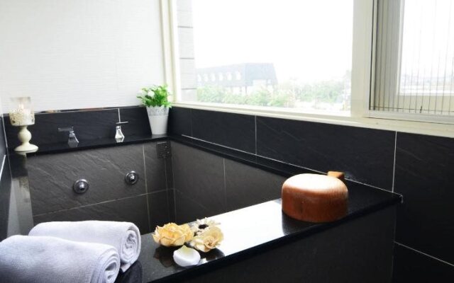Yunju Hotspring Villa