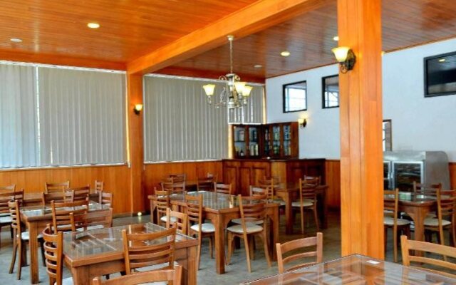 Yoho River Side Inn