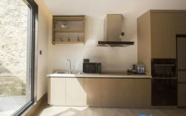 Taoyi Bird House