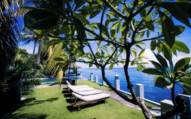 3 BR luxury beachfront with private pool