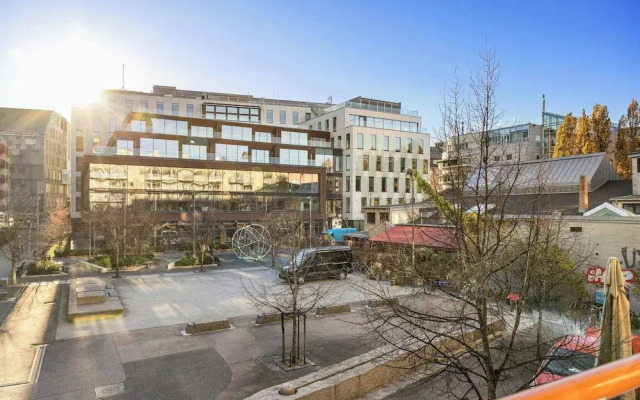 Charming Oslo Apartment With Balcony & Rooftop Access