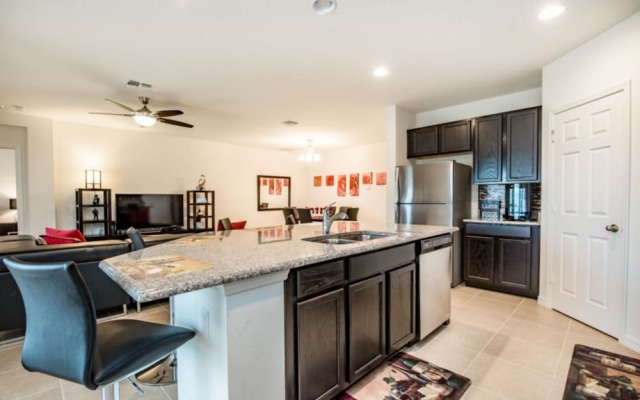 4 Bedroom 3 Bathroom Villa