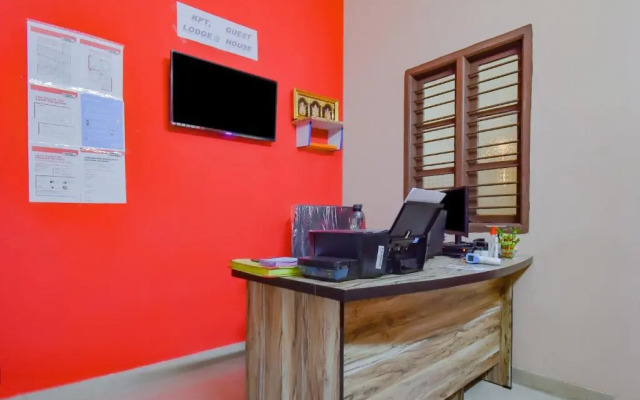 SPOT ON 77062 Kpt Lodge And Guest House