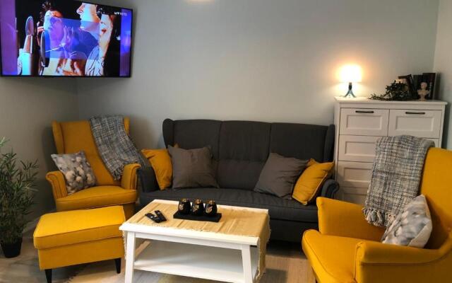 Niine apartment 12
