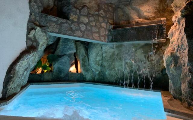 Rock House Villa
