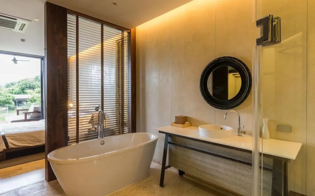 Atta 2-bd Suite OR Pool Penthouse
