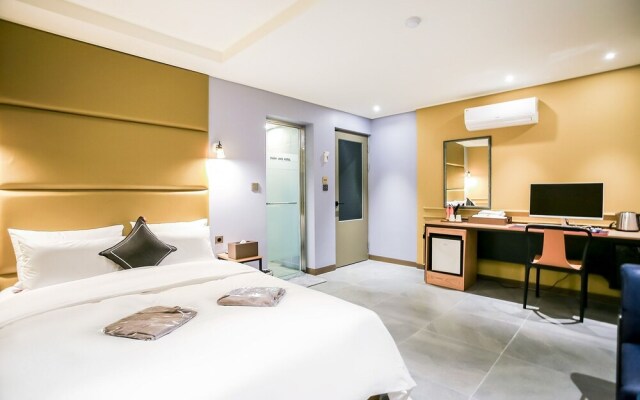Wonju Mary Jane Hotel