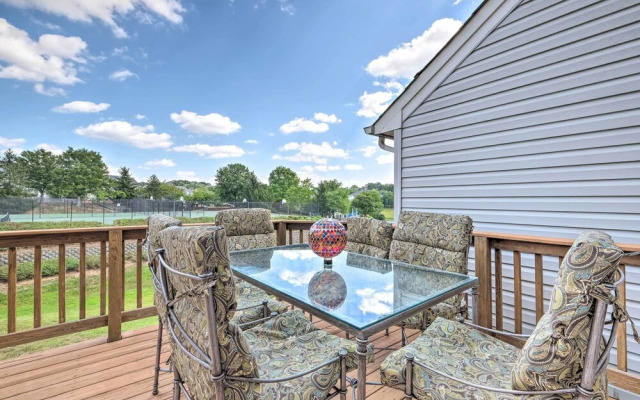 Pond-view Deck + Pool Table: Woodbridge Haven!