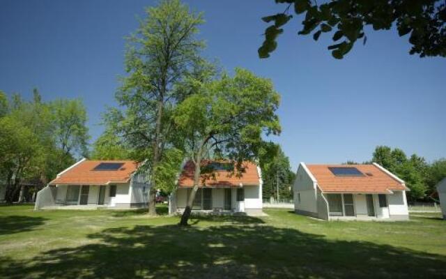 Termál Kemping Apartmanházak