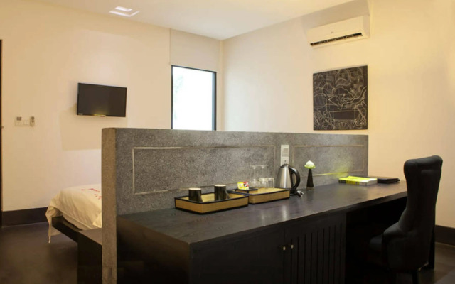 H Hotel Cambodia