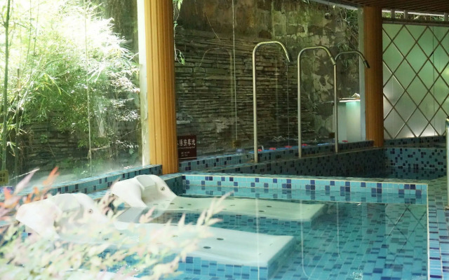 Huashuiwan No. 1 Hot Spring Hotel