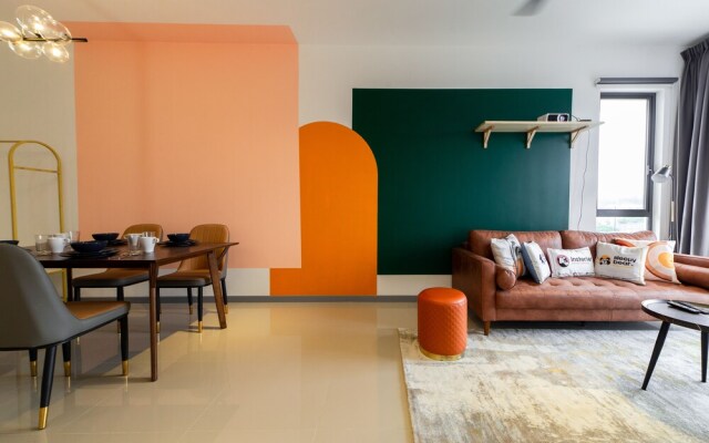 United Point Residence by Sleepy Bear