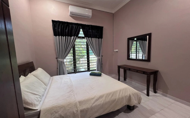 Nurbayu Villa (3 and 4 bedroom Villa) Kemaman
